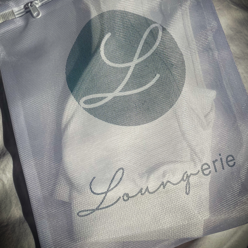 Laundry Bag - Free with Seamless Set